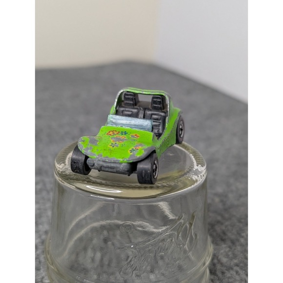 VINTAGE Hot Wheels Redline 1969 Green Dune Daddy w/ Flowers - Picture 4 of 6